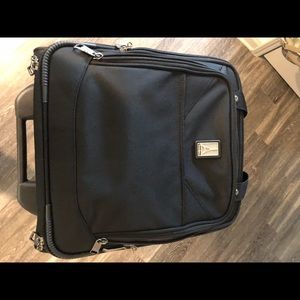 Travel Pro black luggage / Great 4 man or woman